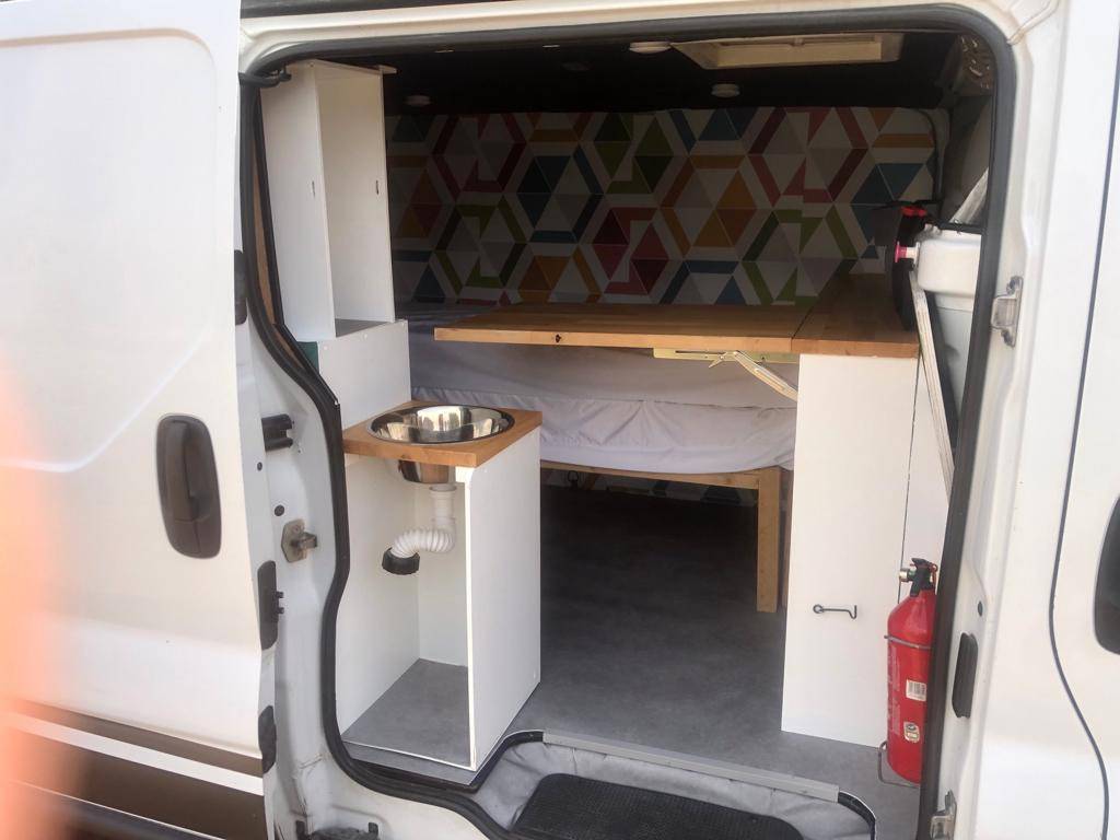 Location van Porto-Vecchio (20) Renault AUTRE TRAFIC Wikicampers